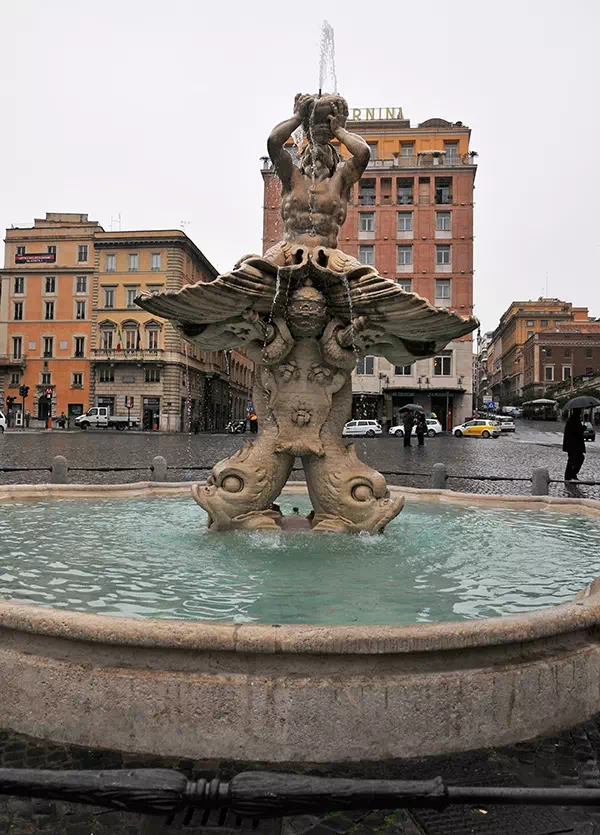 Фонтан в Риме где начинается городской квест